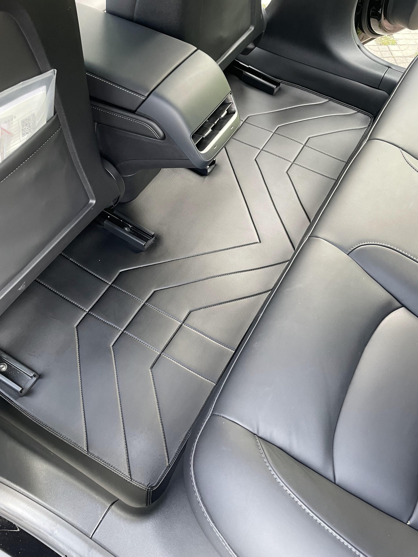 Tesla Model 3 Custom Floor Mats – 360° Perfect Fit
