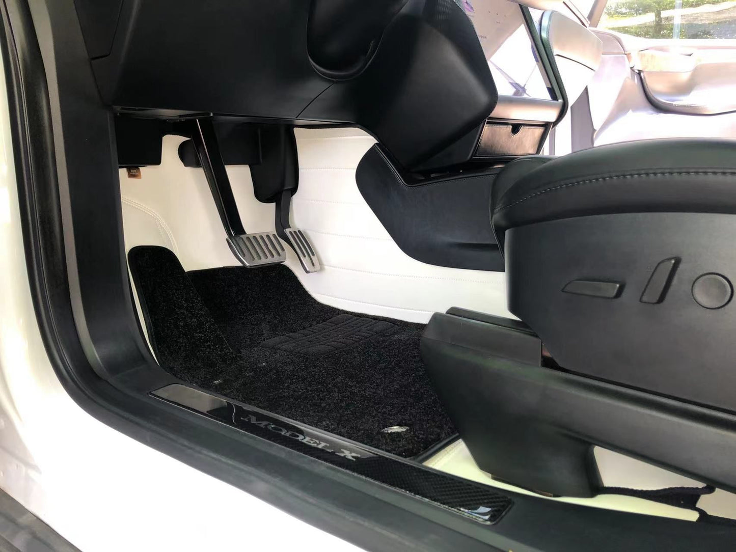 Tesla Model X Custom Floor Mats – 360° Perfect Fit