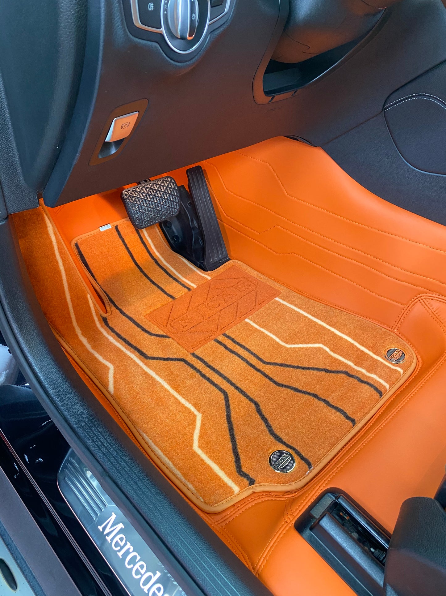 Mercedes-Benz C-Class Custom Floor Mats – 360° Perfect Fit