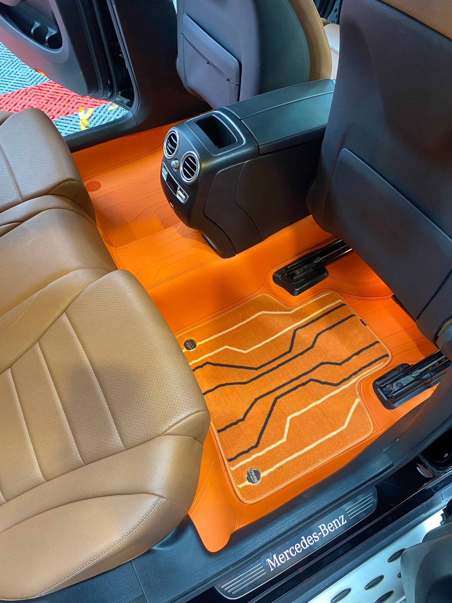 Mercedes-Benz C-Class Custom Floor Mats – 360° Perfect Fit