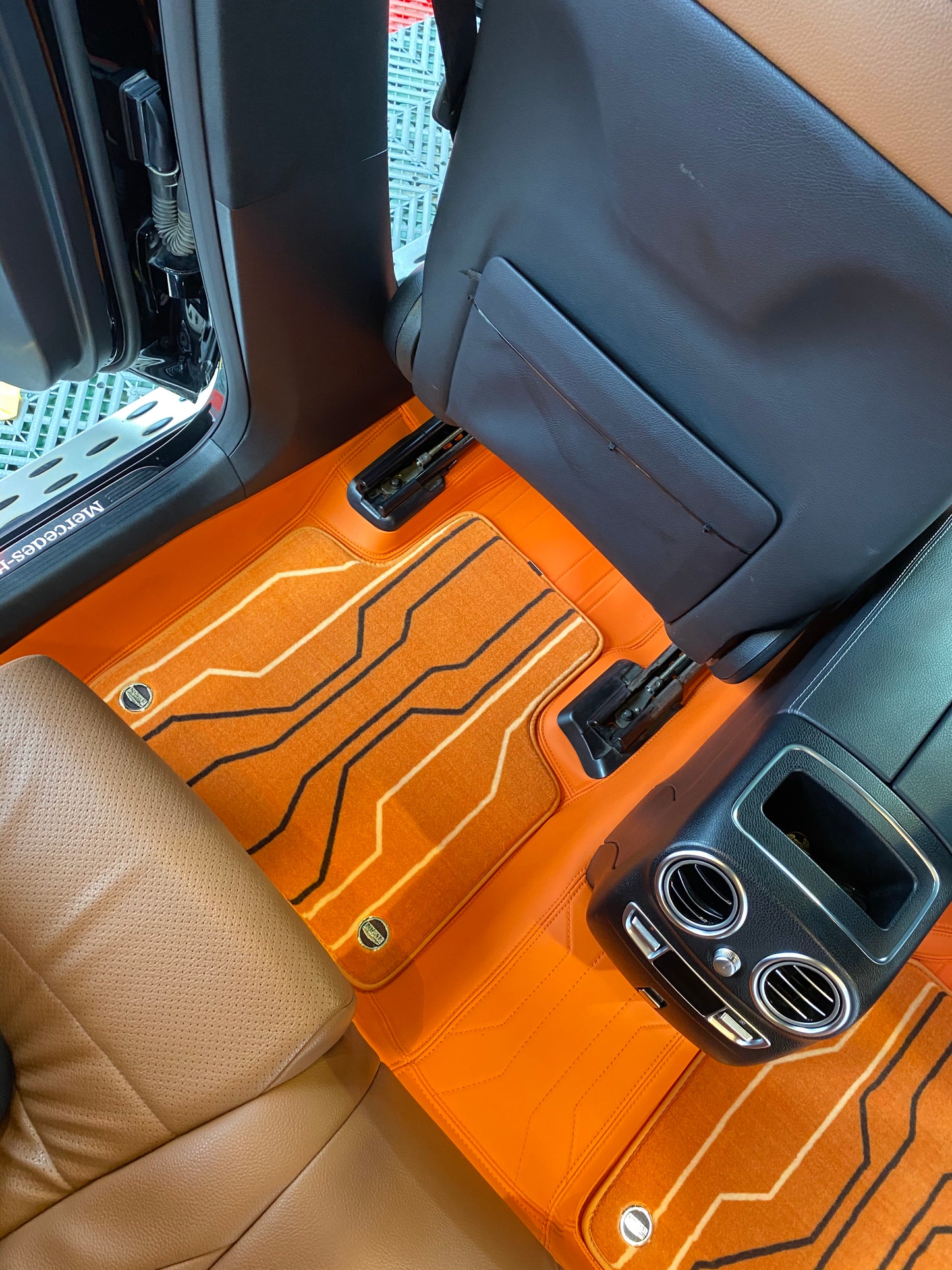 Mercedes-Benz C-Class Custom Floor Mats – 360° Perfect Fit